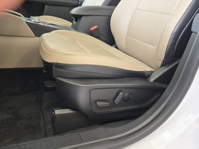Used 2022 Ford Escape SEL image 22