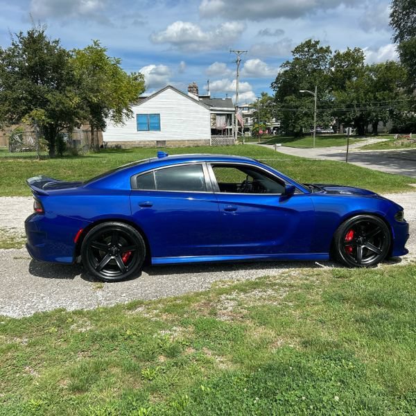Used 2018 Dodge Charger SRT Hellcat w/ Harman/Kardon Audio Group RWD image 8