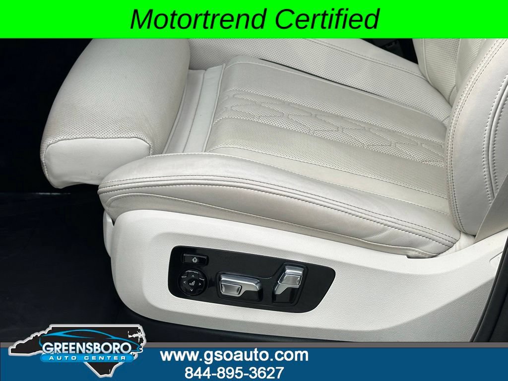 Used 2024 BMW X7 M60i w/ Executive Package AWD/4WD image 14