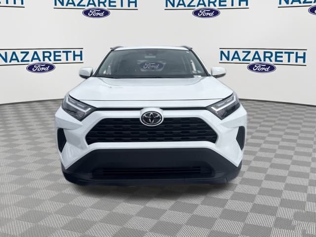 Used 2025 Toyota RAV4 XLE image 2