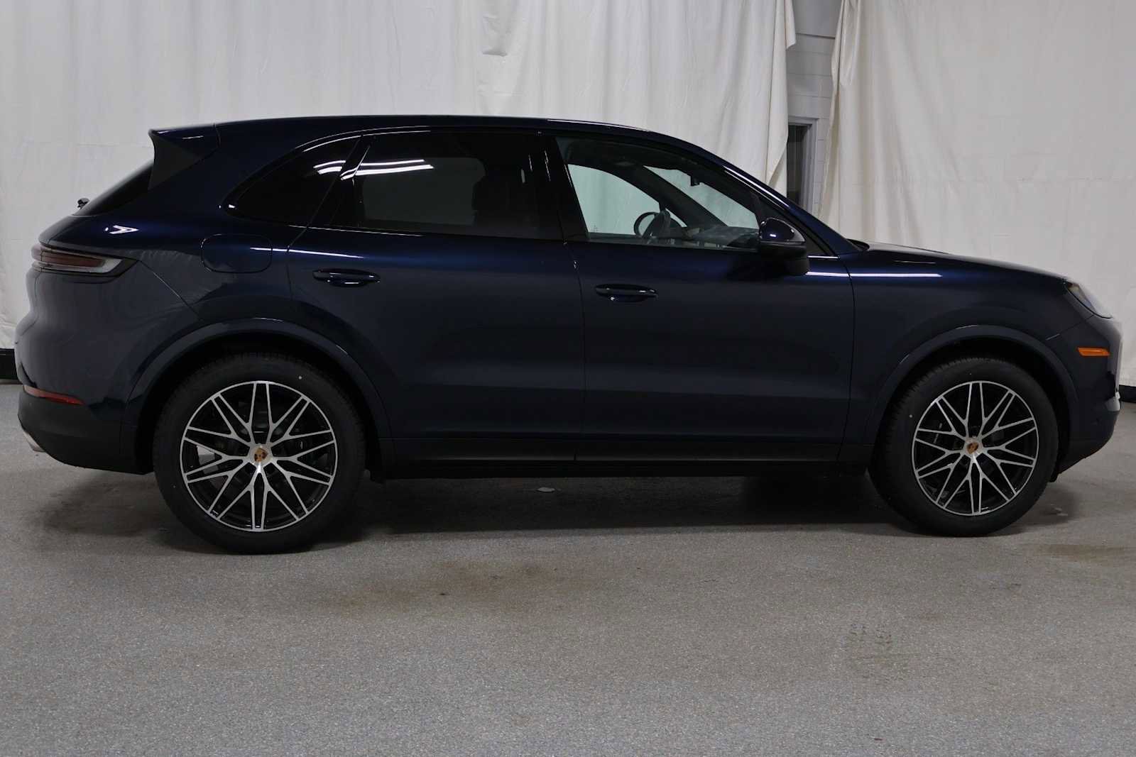 New 2026 Porsche Cayenne AWD/4WD image 10