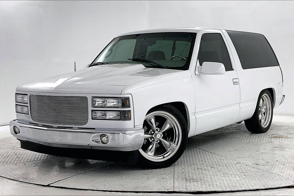 Used 1999 Chevrolet Tahoe 2WD 2-Door w/ Preferred Equipment Group image 3
