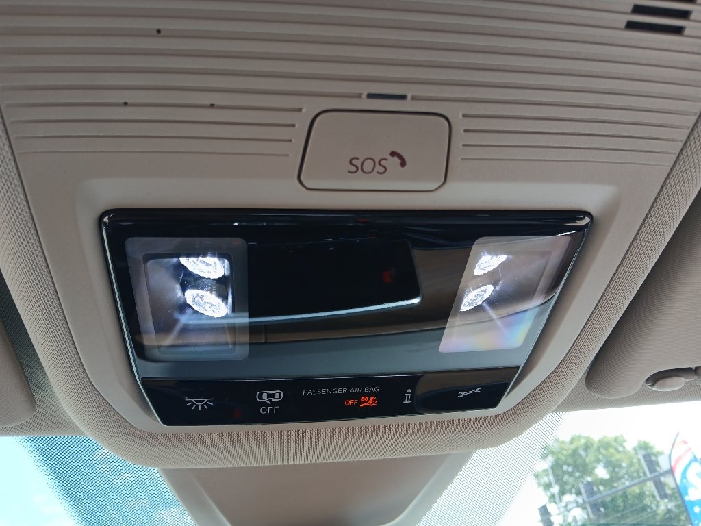 New 2026 Volkswagen Atlas SE FWD image 18