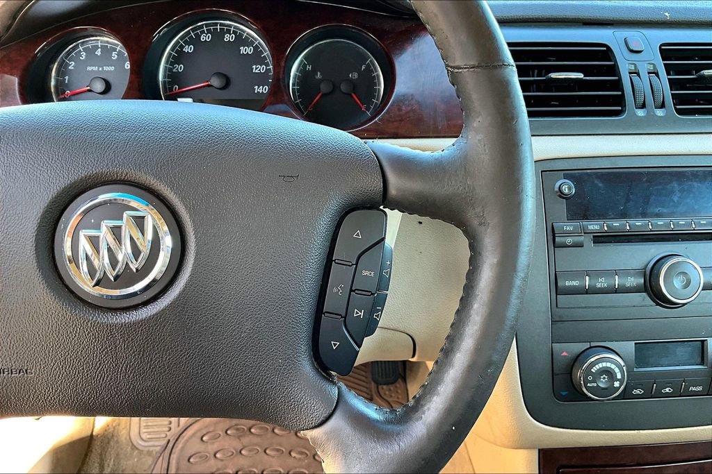 Used 2008 Buick Lucerne CXL w/ Driver Confidence Package FWD image 18