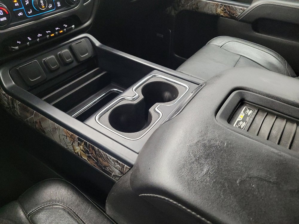 Used 2016 Chevrolet Silverado 1500 LTZ Z71 w/ Realtree Edition image 26