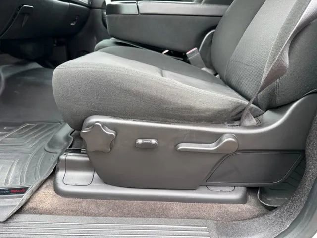 Used 2014 GMC Sierra 2500 SLE w/ HD SLE Premium Package image 18