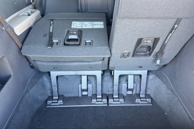 New 2027 Kia Carnival SX FWD image 18