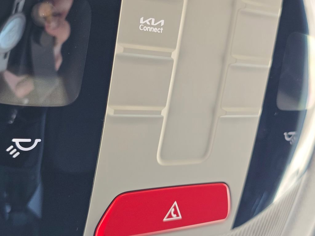 New 2025 Kia K4 LXS image 7