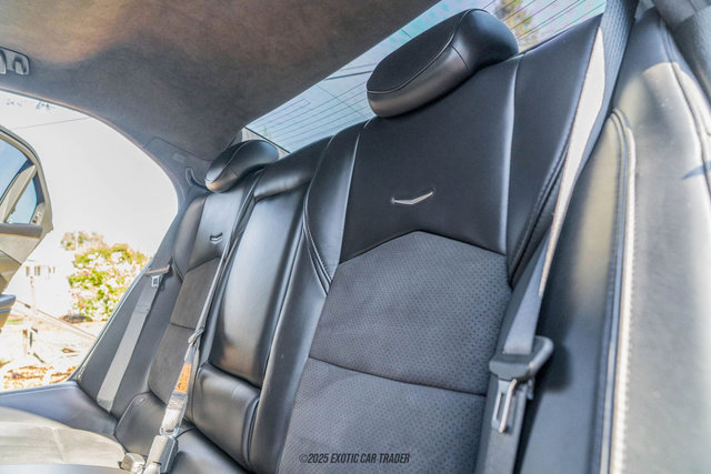 Used 2018 Cadillac CTS V w/ Luxury Package image 43