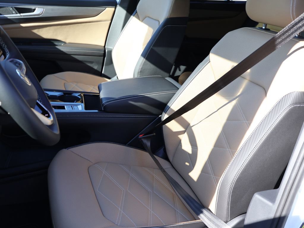 New 2026 Volkswagen Atlas Cross Sport SE image 42