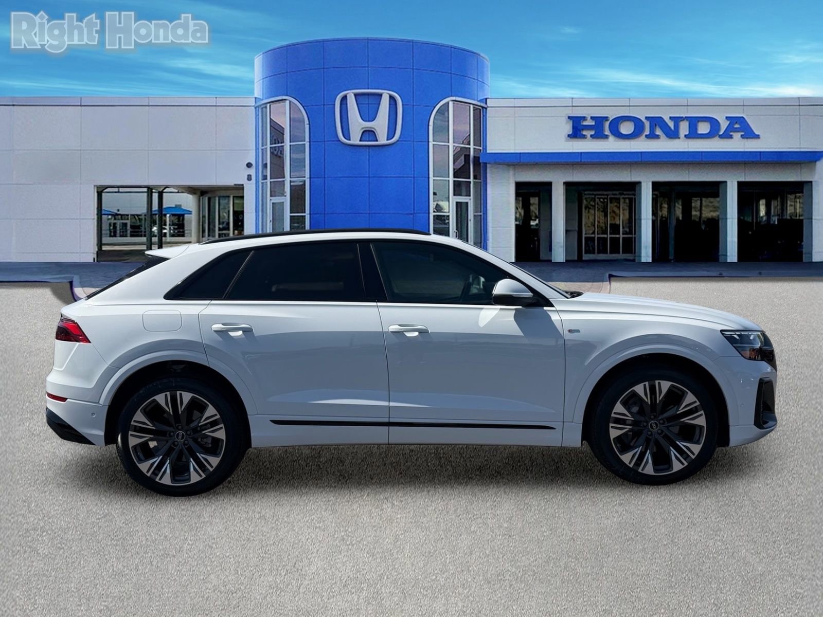 Used 2025 Audi Q8 Premium Plus w/ Premium Plus Package AWD/4WD image 8