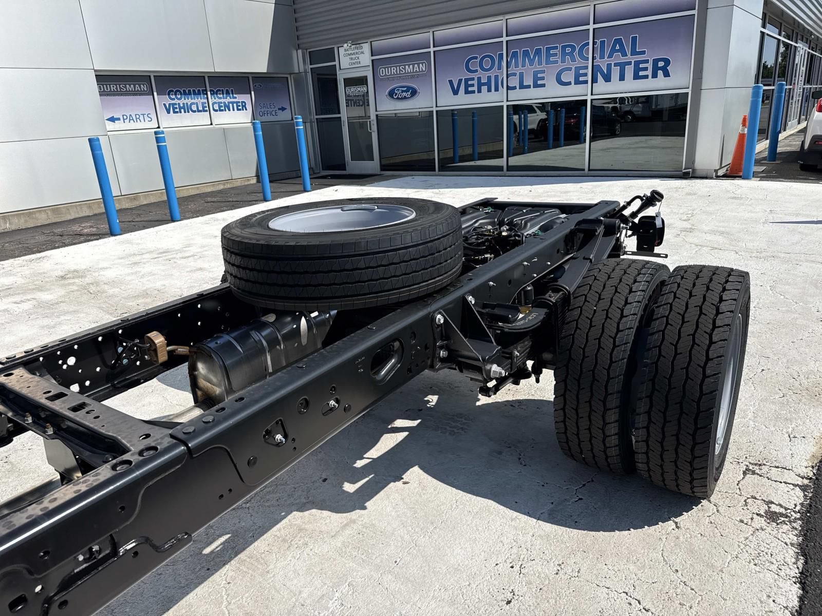 New 2026 Ford F600 4x4 Regular Cab Super Duty w/ XL Chrome Package image 11