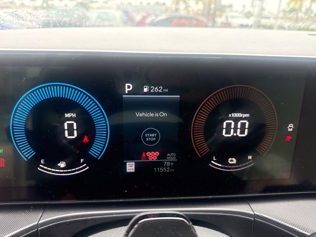Used 2025 Hyundai Santa Fe SEL FWD image 15