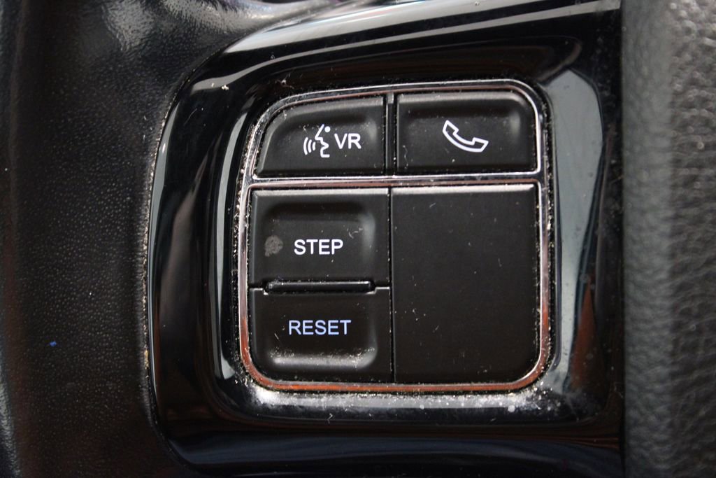 Used 2019 Dodge Grand Caravan SXT image 21