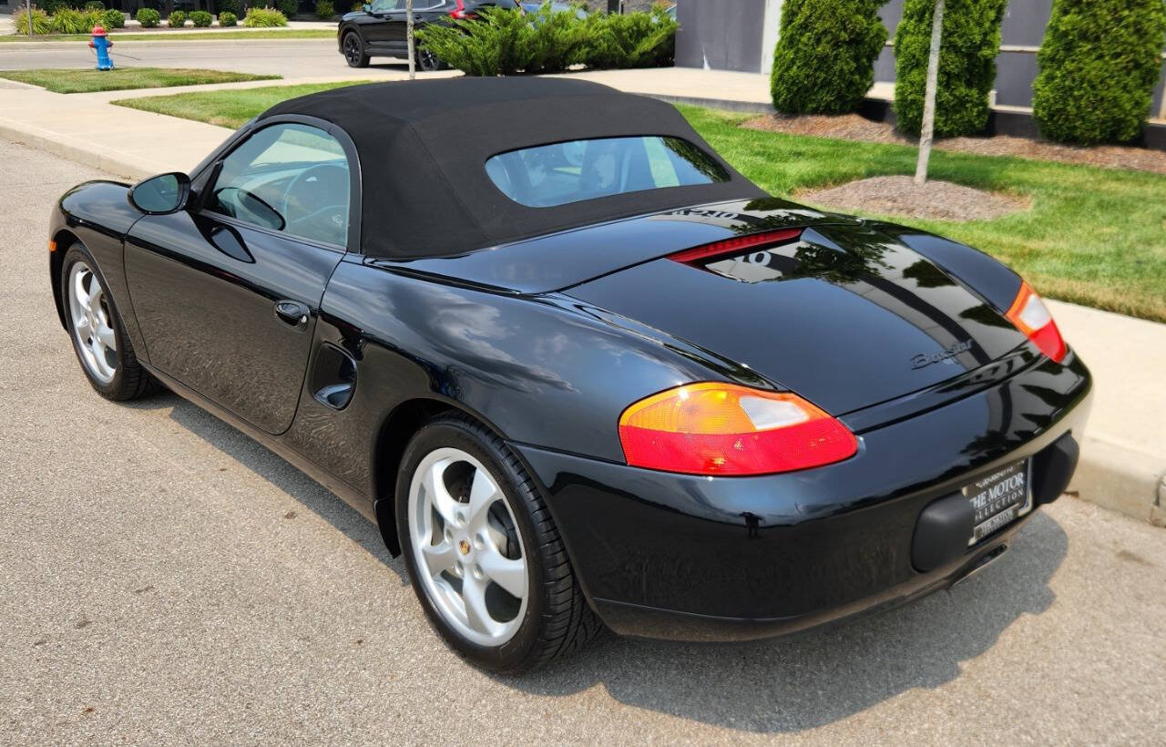 Used 2002 Porsche Boxster RWD image 16