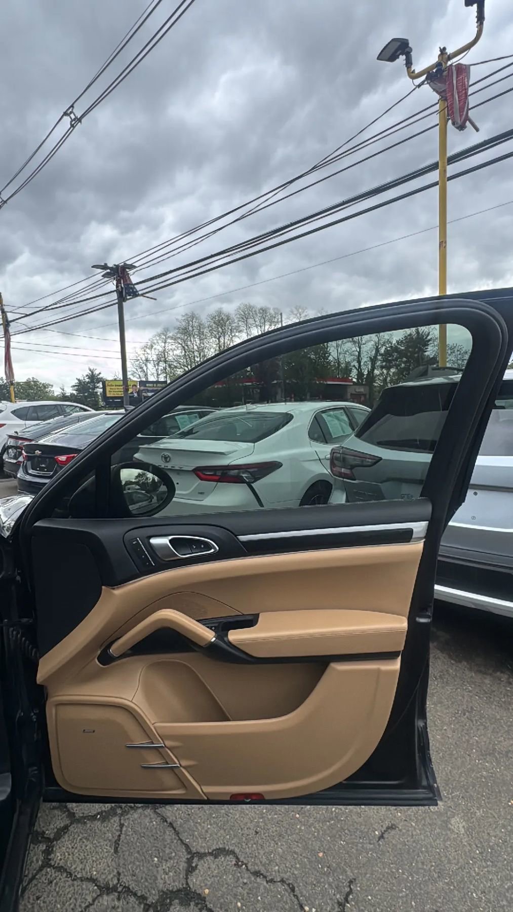 Used 2014 Porsche Cayenne Turbo S AWD/4WD image 26