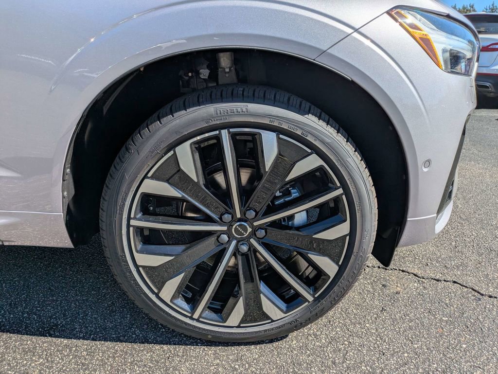 Used 2026 Volvo XC60 B5 Ultra w/ Protection Package Premier AWD/4WD image 11