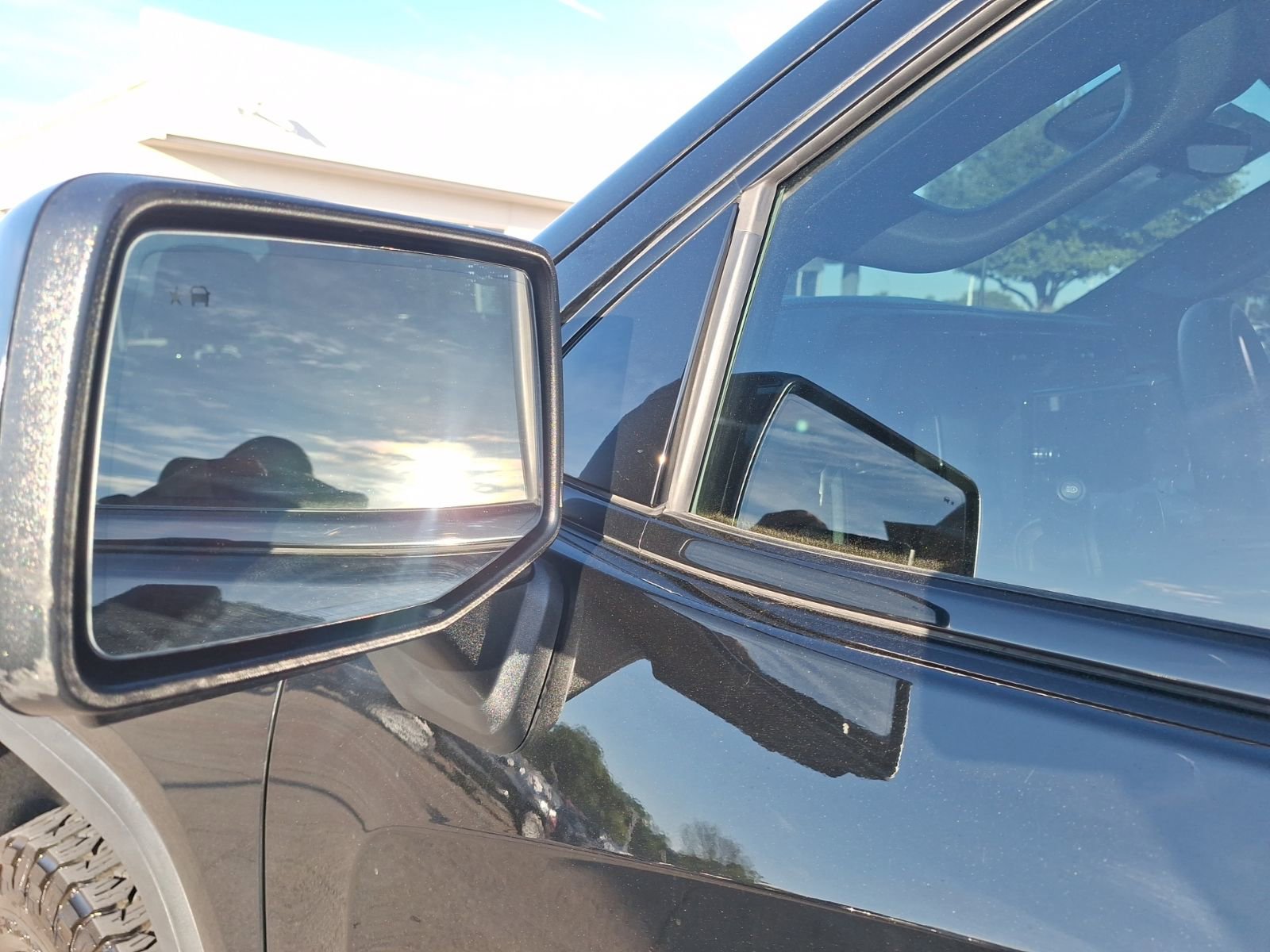 Used 2023 GMC Sierra 1500 AT4 w/ Technology Package image 15