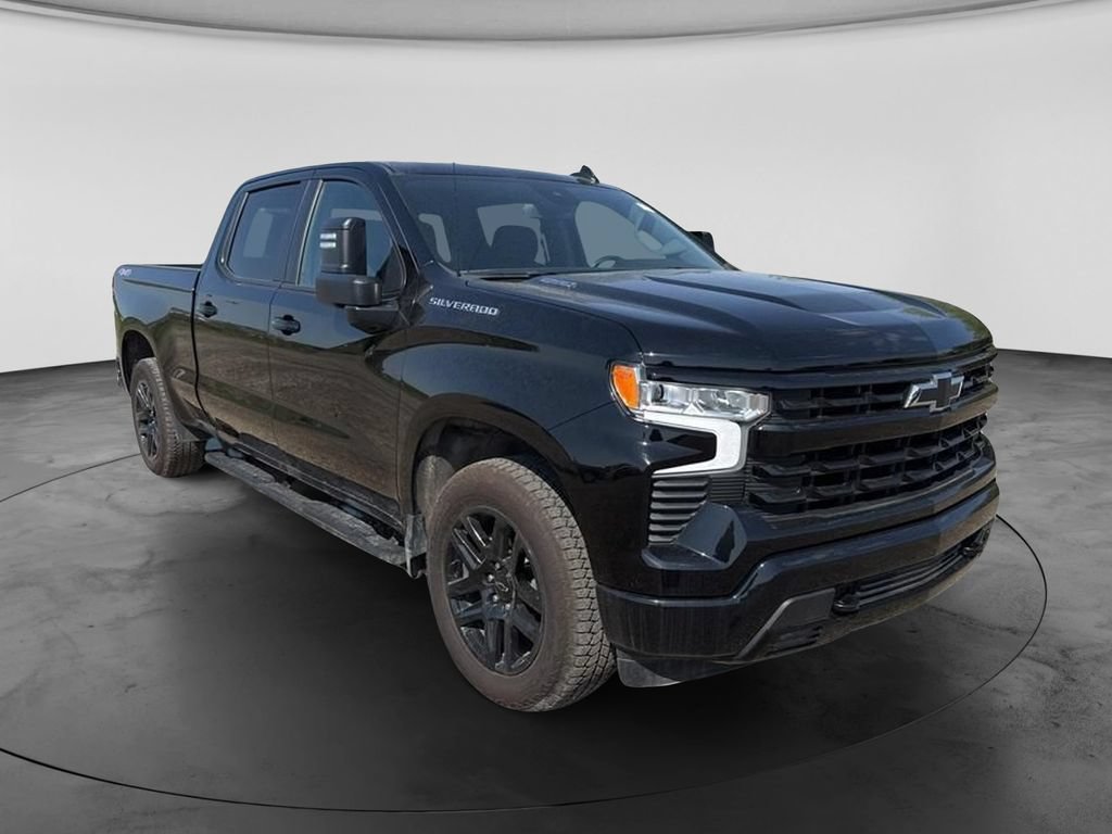 Used 2025 Chevrolet Silverado 1500 RST w/ Protection Package AWD/4WD image 4