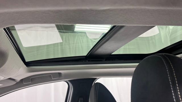 Certified 2025 Nissan Kicks SV w/ SV Premium Package image 34