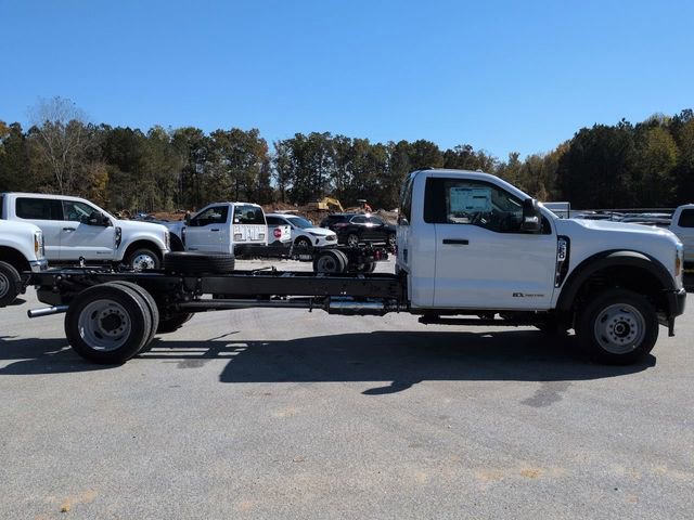 New 2026 Ford F550 4x4 Regular Cab Super Duty image 3