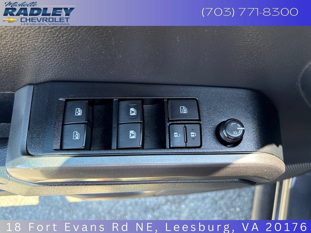 Used 2023 Toyota Tacoma TRD Off-Road AWD/4WD image 14
