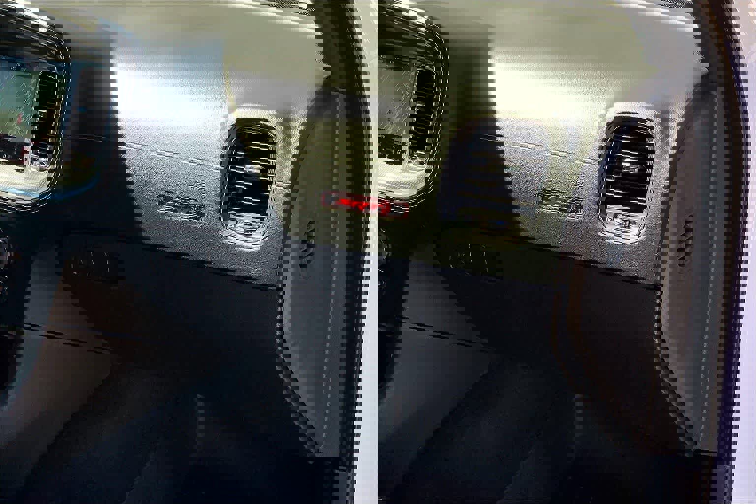 Used 2020 Dodge Charger SRT Hellcat w/ Harman/Kardon Audio Group image 23