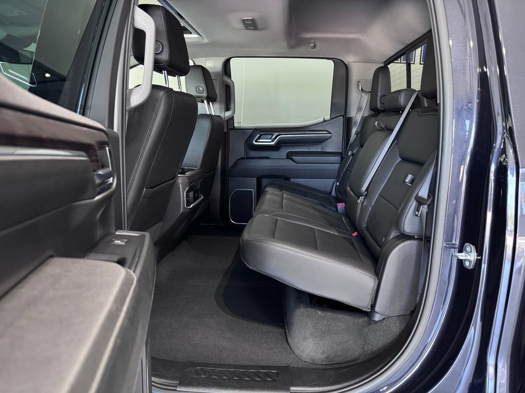Certified 2023 GMC Sierra 1500 SLT w/ SLT Premium Package AWD/4WD image 13