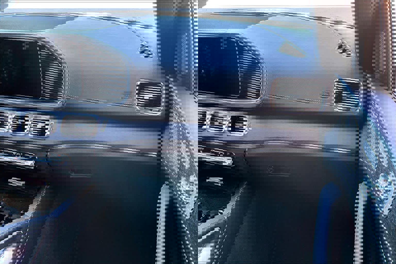 Used 2025 Mercedes-Benz GLE 450 4MATIC Coupe image 17