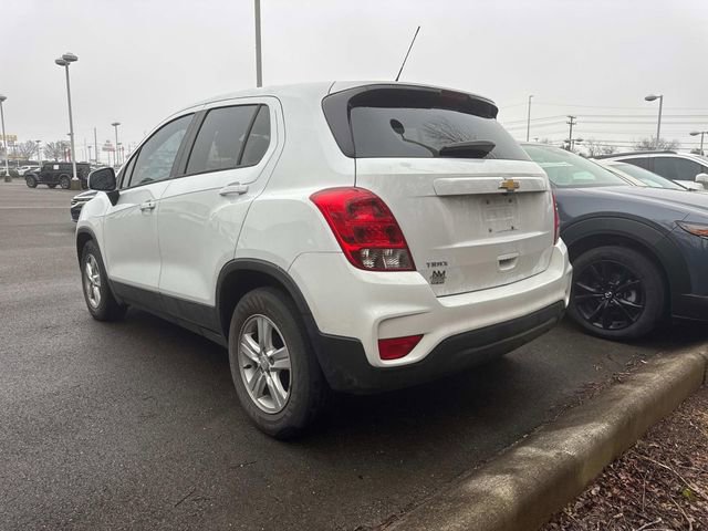 Used 2022 Chevrolet Trax LS w/ Tint and Cruise Package image 6