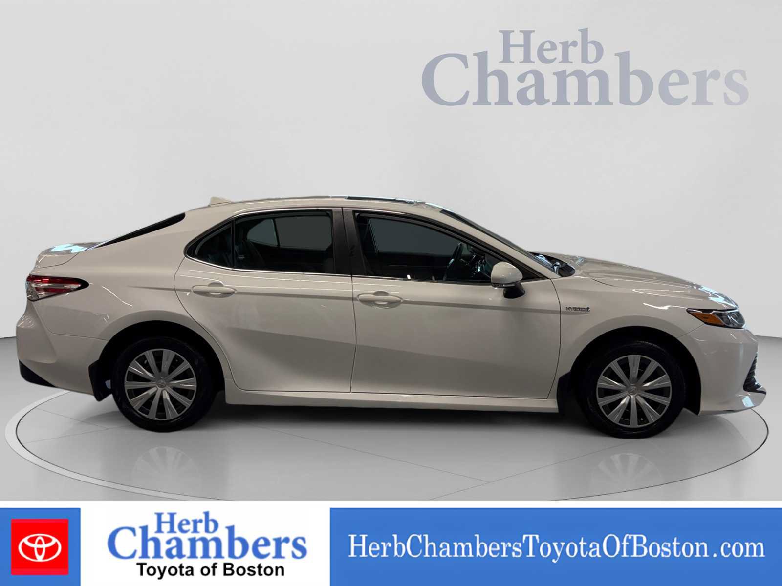 Used 2020 Toyota Camry LE w/ Sunroof Package FWD image 12