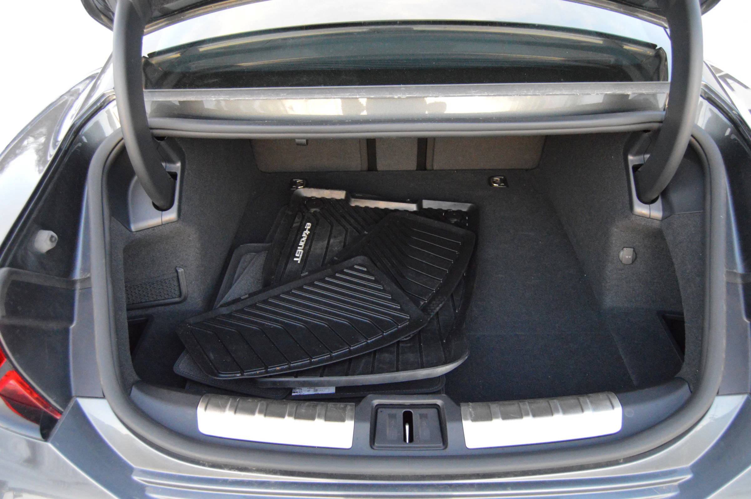 Used 2023 Audi e-tron GT Premium Plus image 27