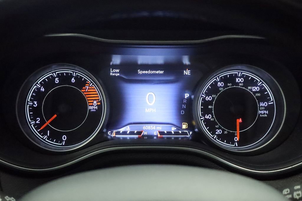 Used 2021 Jeep Cherokee Limited image 35