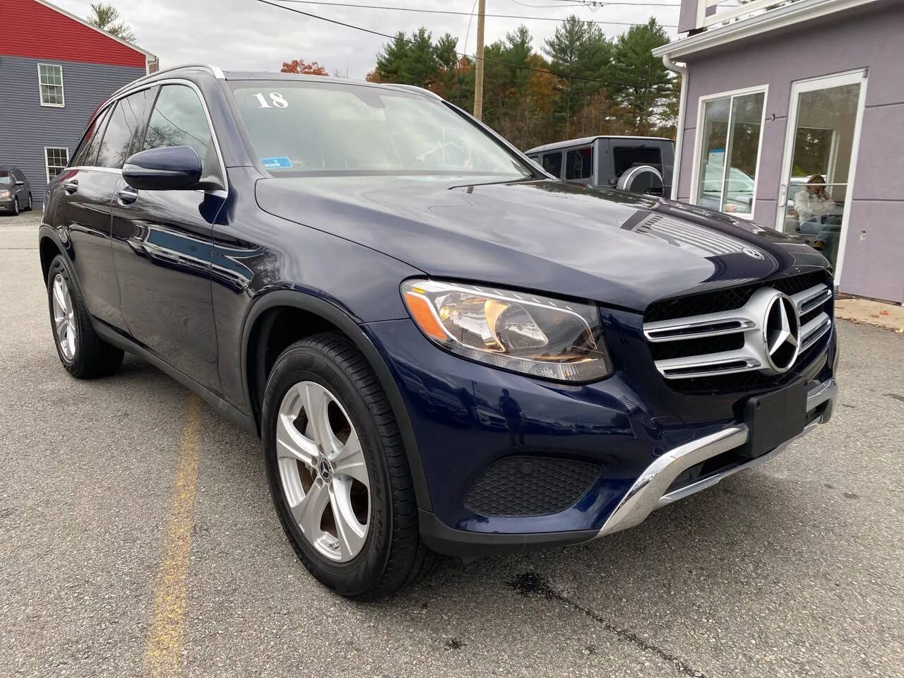 Used 2018 Mercedes-Benz GLC 300 4MATIC image 5