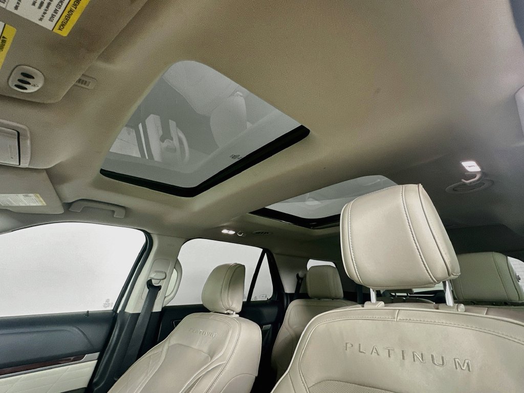 Used 2019 Ford Explorer Platinum AWD/4WD image 27