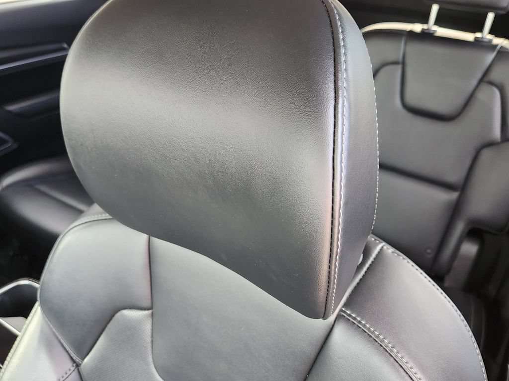 Used 2025 Kia Telluride S AWD/4WD image 14