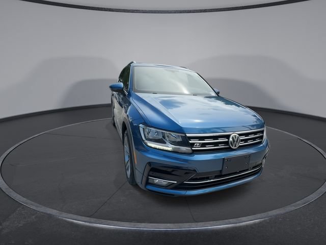 Used 2019 Volkswagen Tiguan SEL R-Line AWD/4WD image 2