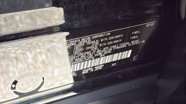 Used 2023 Toyota Venza XLE AWD/4WD image 28