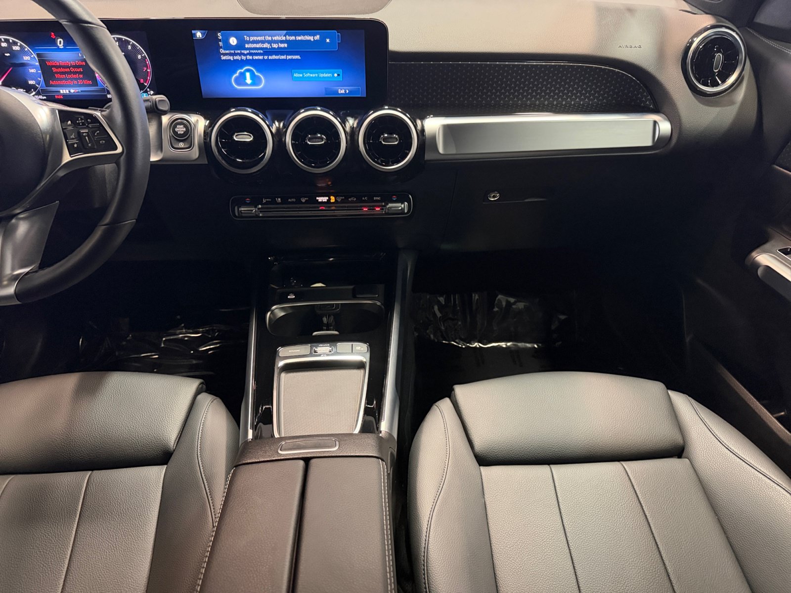 Used 2026 Mercedes-Benz GLB 250 image 12