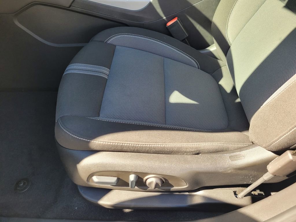 Used 2023 Chevrolet Blazer LT w/ Midnight/Sport Edition image 17