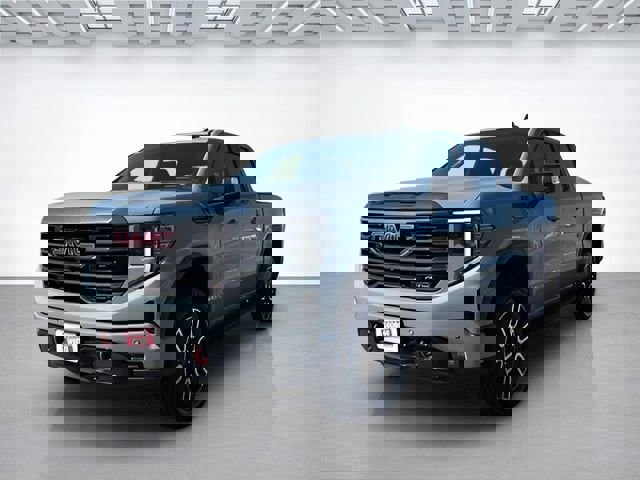 Used 2024 GMC Sierra 1500 AT4 w/ Technology Package image 8