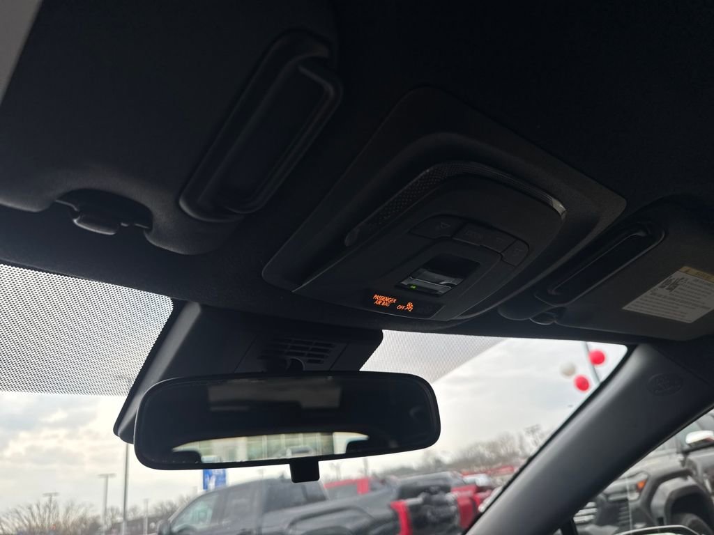 Used 2023 Toyota Corolla SE image 26