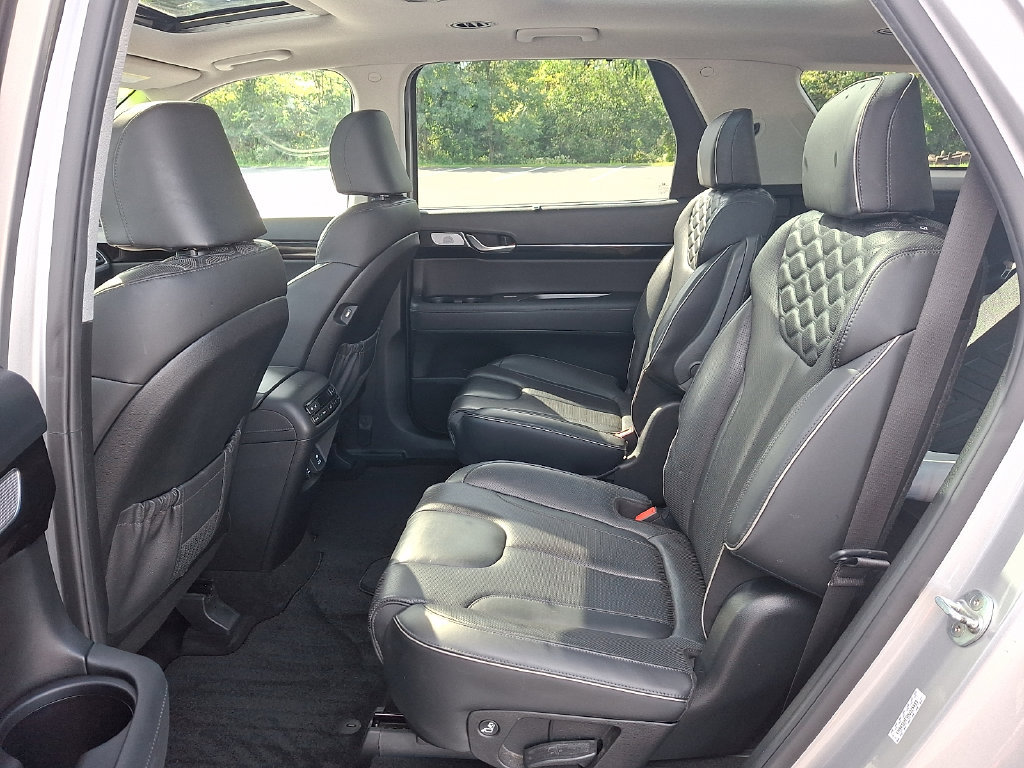 Used 2021 Hyundai Palisade Limited w/ Cargo Package AWD/4WD image 10