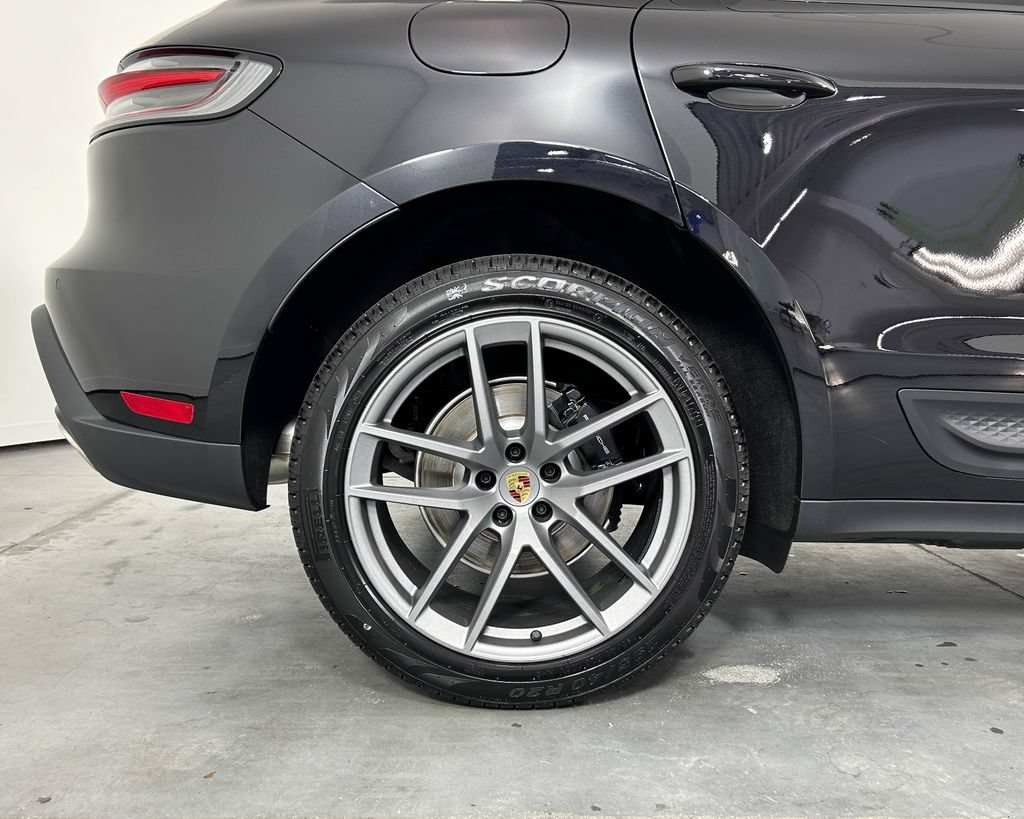 New 2026 Porsche Macan AWD/4WD image 11