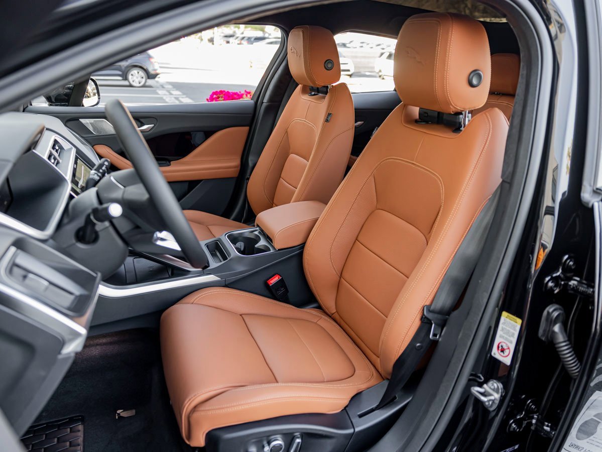 New 2024 Jaguar I-PACE R-Dynamic HSE image 13
