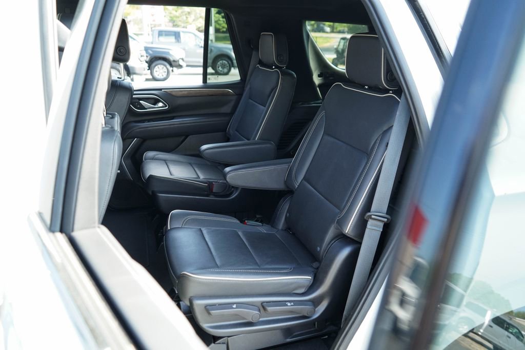 Used 2023 Chevrolet Tahoe Premier AWD/4WD image 31