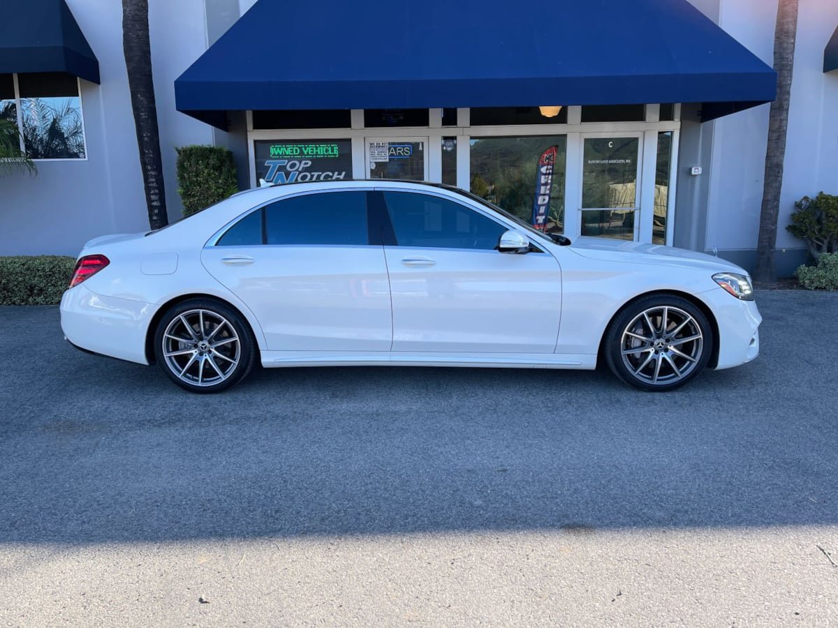 Used 2019 Mercedes-Benz S 560 Sedan image 4