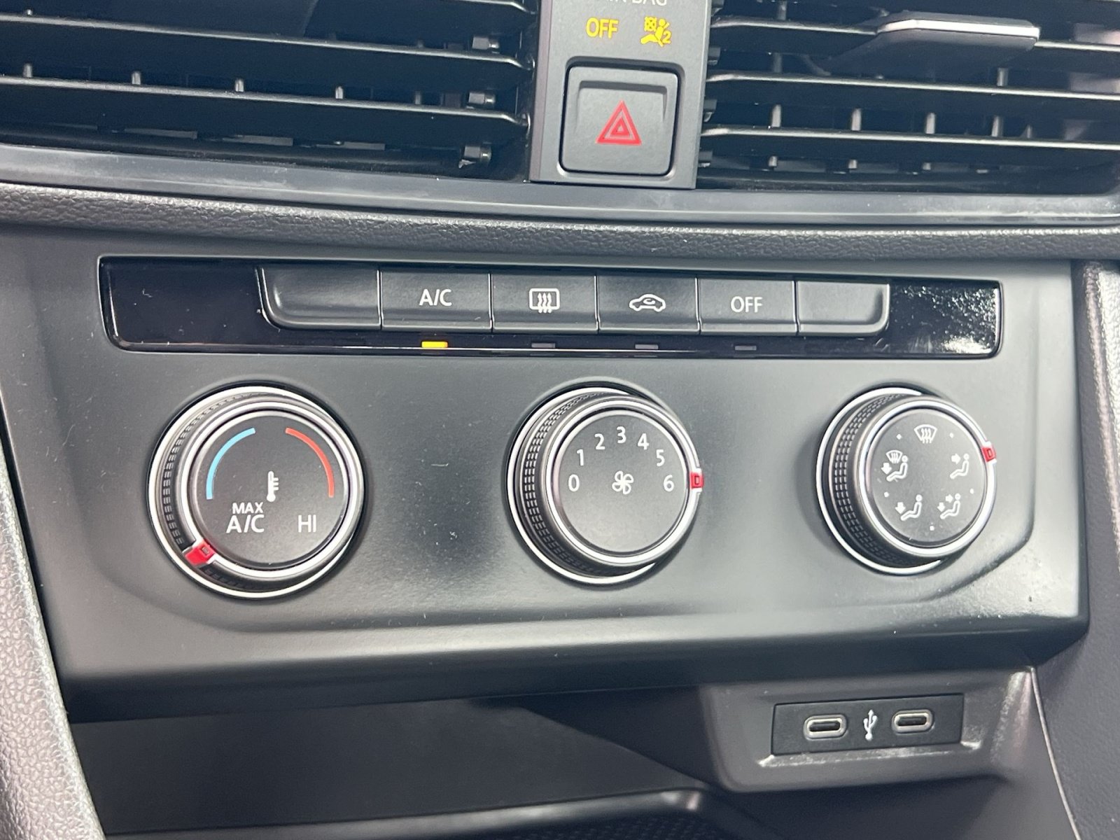 Used 2023 Volkswagen Jetta Sport FWD image 20