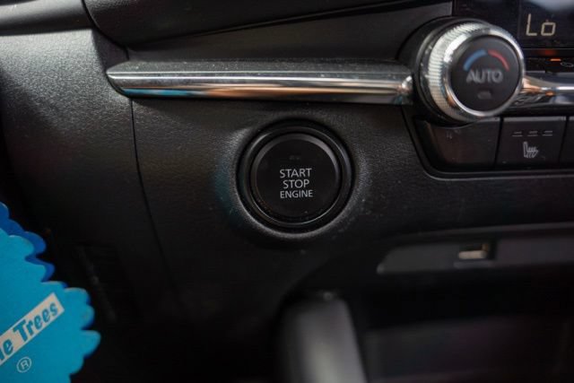 Used 2020 MAZDA MAZDA3 Sedan w/ Preferred Package FWD image 22