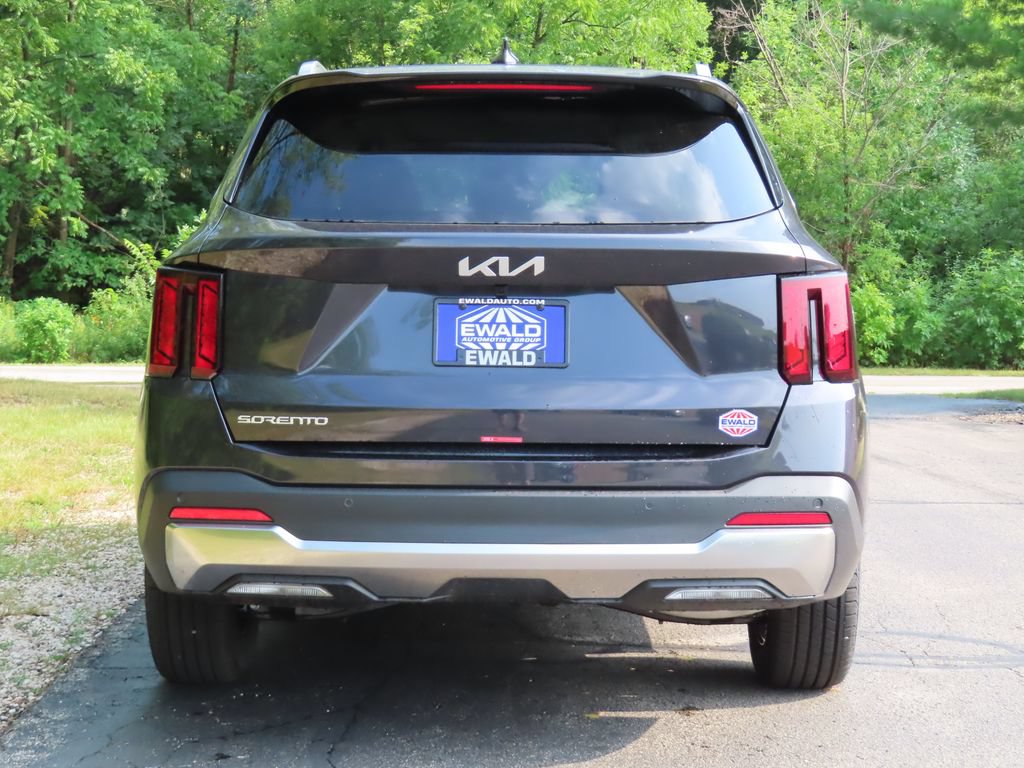 New 2026 Kia Sorento S w/ S Panoramic Sunroof Package FWD image 16